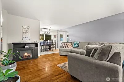 703 22nd Street SE, Auburn, WA 98002 - Photo 2