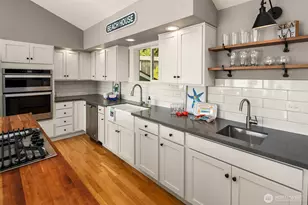 13967 SW 248th St, Vashon, WA 98070 - Photo 12