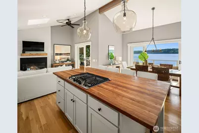 13967 SW 248th Street, Vashon, WA 98070 - Photo 10