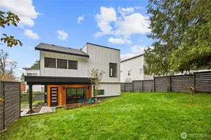 9692 51st Ave S, Seattle, WA 98118 - Photo 2