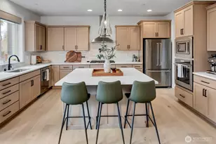12143 NE 170th Pl, Bothell, WA 98011 - Photo 10