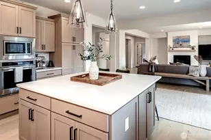 12143 NE 170th Pl, Bothell, WA 98011 - Photo 14