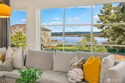 453 McGilvra Boulevard E, Seattle, WA 98112 - Photo 4