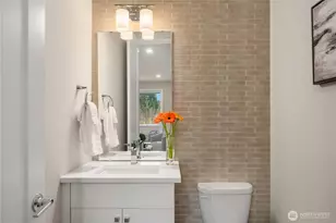 23121 NE 8th St, Sammamish, WA 98074 - Photo 34