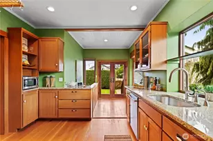 2221 Virginia Ave, Everett, WA 98201 - Photo 10