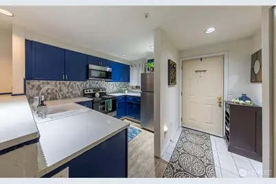 15917 Waynita Way NE #E206, Bothell, WA 98011 - Photo 8