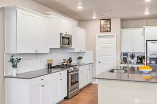 1323 Baker Heights Loop, Bremerton, WA 98312 - Photo 6