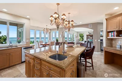 1705 61st Street NE, Tacoma, WA 98422 - Photo 16