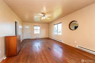 1202 W 9th St, Port Angeles, WA 98363 - Photo 8