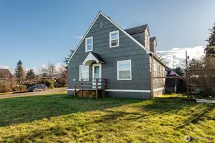 1202 W 9th St, Port Angeles, WA 98363 - Photo 4