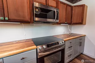 1202 W 9th St, Port Angeles, WA 98363 - Photo 18