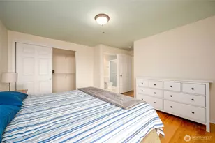 910 34th St, Anacortes, WA 98221 - Photo 12