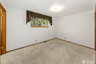 2624 SW 172nd St, Burien, WA 98166 - Photo 10