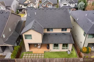 27403 239th Pl SE, Maple Valley, WA 98038 - Photo 32