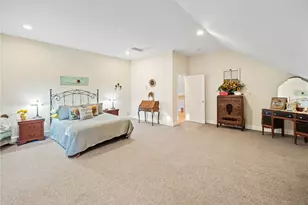 12811 Kapowsin Highlands Dr E, Graham, WA 98338 - Photo 22