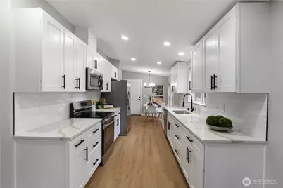 20307 113th Street E, Bonney Lake, WA 98391 - Photo 10