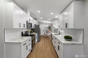 20307 113th St E, Bonney Lake, WA 98391 - Photo 10