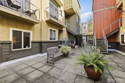 3671 Dayton Avenue N #2, Seattle, WA 98103 - Photo 28