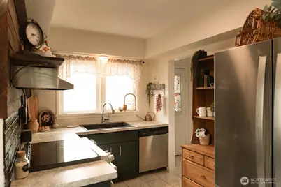 325 Almira Avenue, Connell, WA 99326 - Photo 2