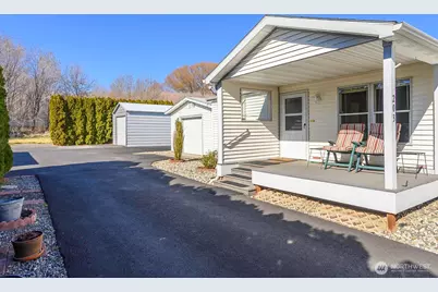 2361 Basin Street NW #203, Ephrata, WA 98823 - Photo 4