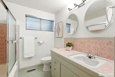 1058 NE 106th Street, Seattle, WA 98125 - Photo 14