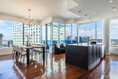 737 Olive Way #3702, Seattle, WA 98101 - Photo 2