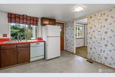 32118 10th Avenue S, Federal Way, WA 98003 - Photo 10