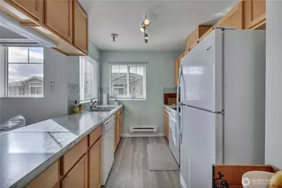1039 61st Street SE #103, Auburn, WA 98092 - Photo 12