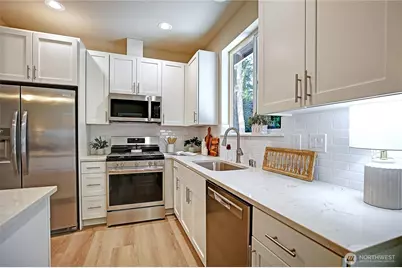 2801 Huckleberry Lane, Camano Island, WA 98282 - Photo 20