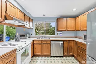 5717 60th St Ct W, University Place, WA 98467 - Photo 4