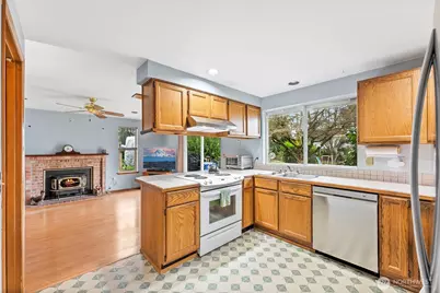 5717 60th Street Ct W, University Place, WA 98467 - Photo 8