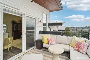 3070 SW Avalon Way, Seattle, WA 98126 - Photo 2