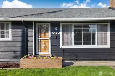 912 9th Street NW, Puyallup, WA 98371 - Photo 2