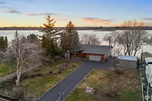 4190 NE Shorecrest Dr, Moses Lake, WA 98837 - Photo 1