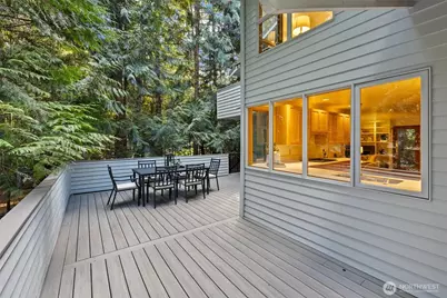 13619 NE 28th St, Bellevue, WA 98005 - Photo 12