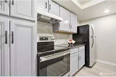 14401 SE Petrovitsky Road #B102, Renton, WA 98058 - Photo 8