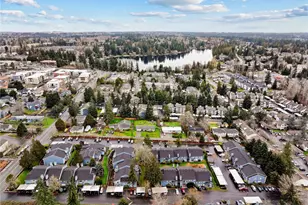 16817 Larch Way, Lynnwood, WA 98037 - Photo 2