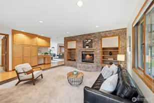 7810 175th St SW, Edmonds, WA 98026 - Photo 14