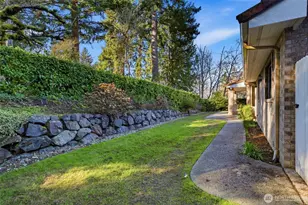 7810 175th St SW, Edmonds, WA 98026 - Photo 30