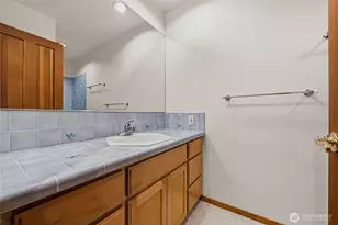 7810 175th St SW, Edmonds, WA 98026 - Photo 24