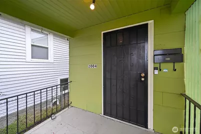 2004 30th Avenue S, Seattle, WA 98144 - Photo 2