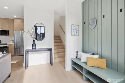 2012 Fairview Avenue E #B, Seattle, WA 98102 - Photo 4