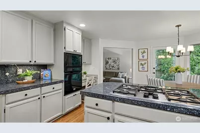 22113 NE 23rd Street, Sammamish, WA 98074 - Photo 10