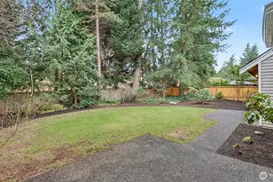 22113 NE 23rd St, Sammamish, WA 98074 - Photo 32