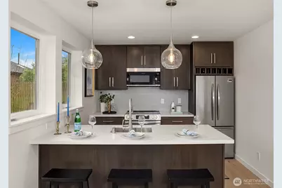 7521 12th Avenue NW, Seattle, WA 98117 - Photo 12