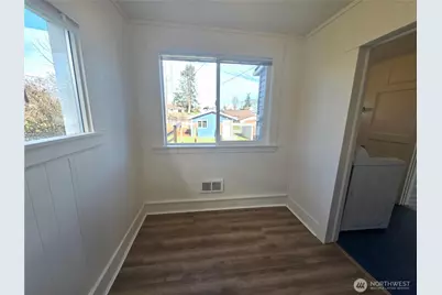 1035 W 8th Street, Port Angeles, WA 98363 - Photo 24