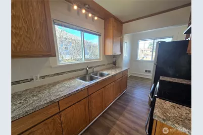 1035 W 8th Street, Port Angeles, WA 98363 - Photo 22