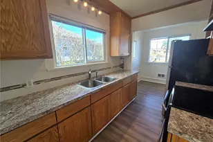 1035 W 8th St, Port Angeles, WA 98363 - Photo 22