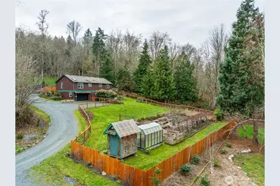 7440 S Eagle Glen Lane, Clinton, WA 98236 - Photo 2