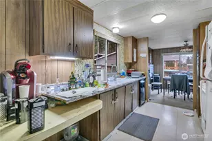 14402 215th Ave E, Bonney Lake, WA 98391 - Photo 4